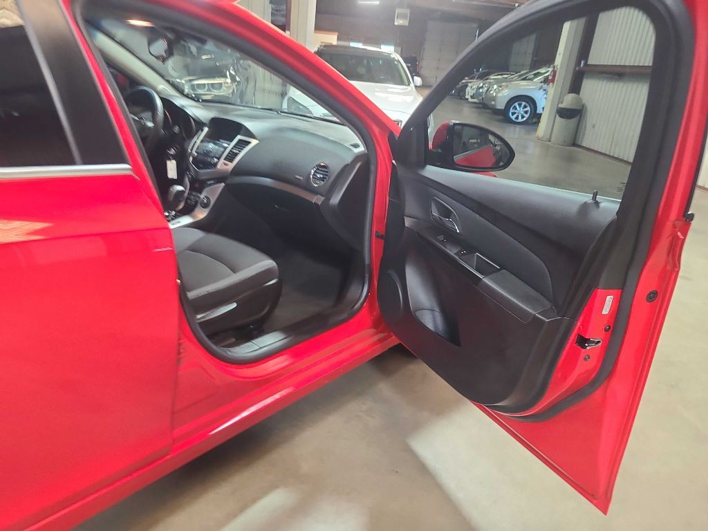 2015 Chevrolet Cruze Image 25