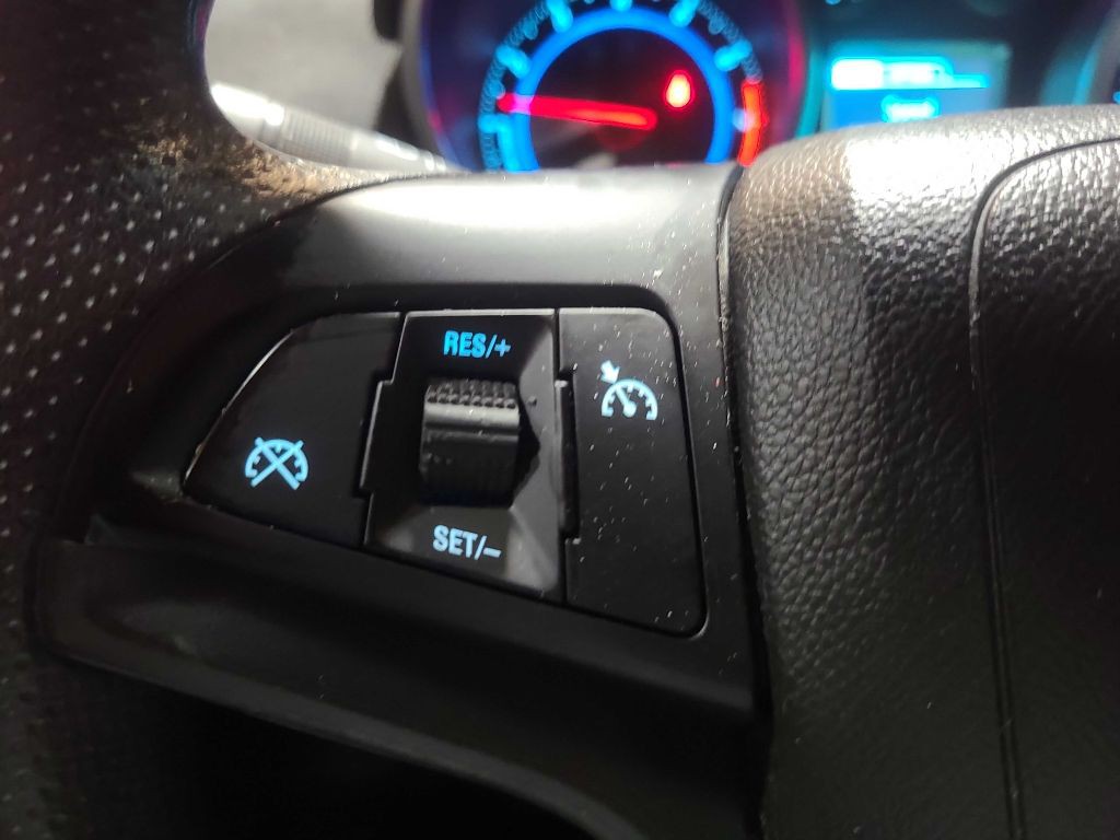 2015 Chevrolet Cruze Image 31