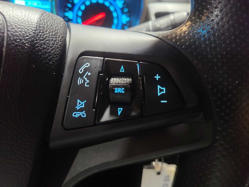 2015 Chevrolet Cruze Image 32