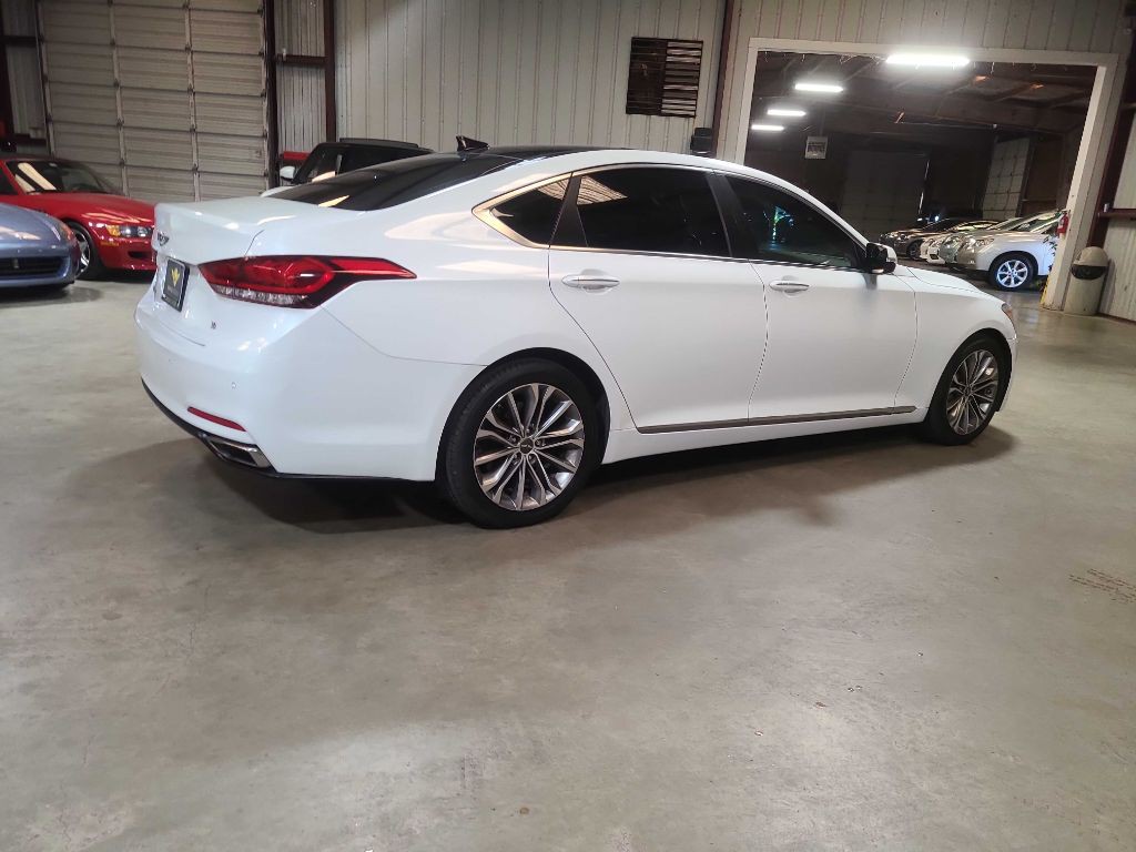 2015 Hyundai Genesis Image 6