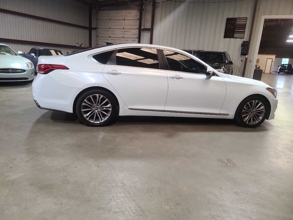 2015 Hyundai Genesis Image 7