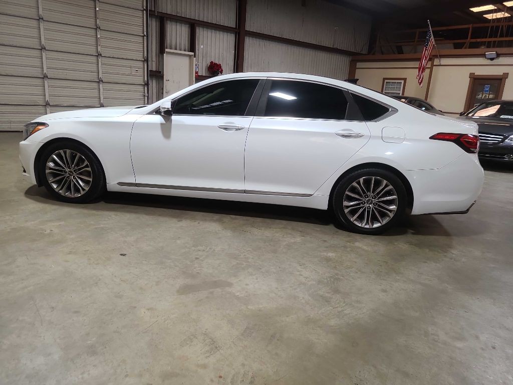 2015 Hyundai Genesis Image 12