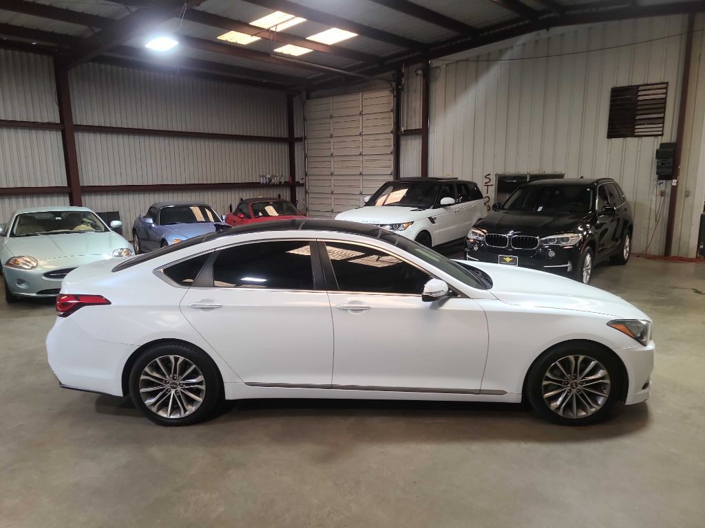 2015 Hyundai Genesis Image 17
