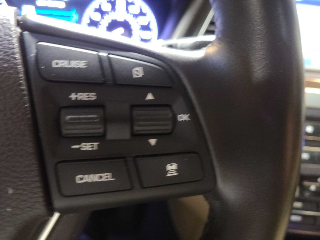 2015 Hyundai Genesis Image 37