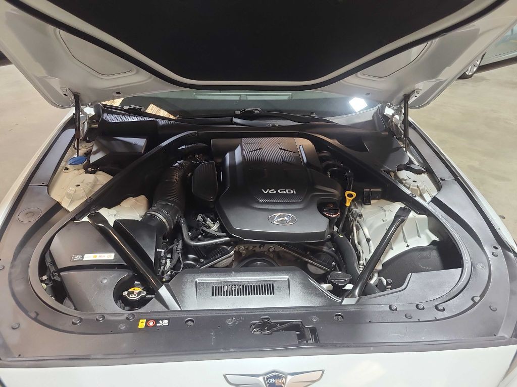 2015 Hyundai Genesis Image 51