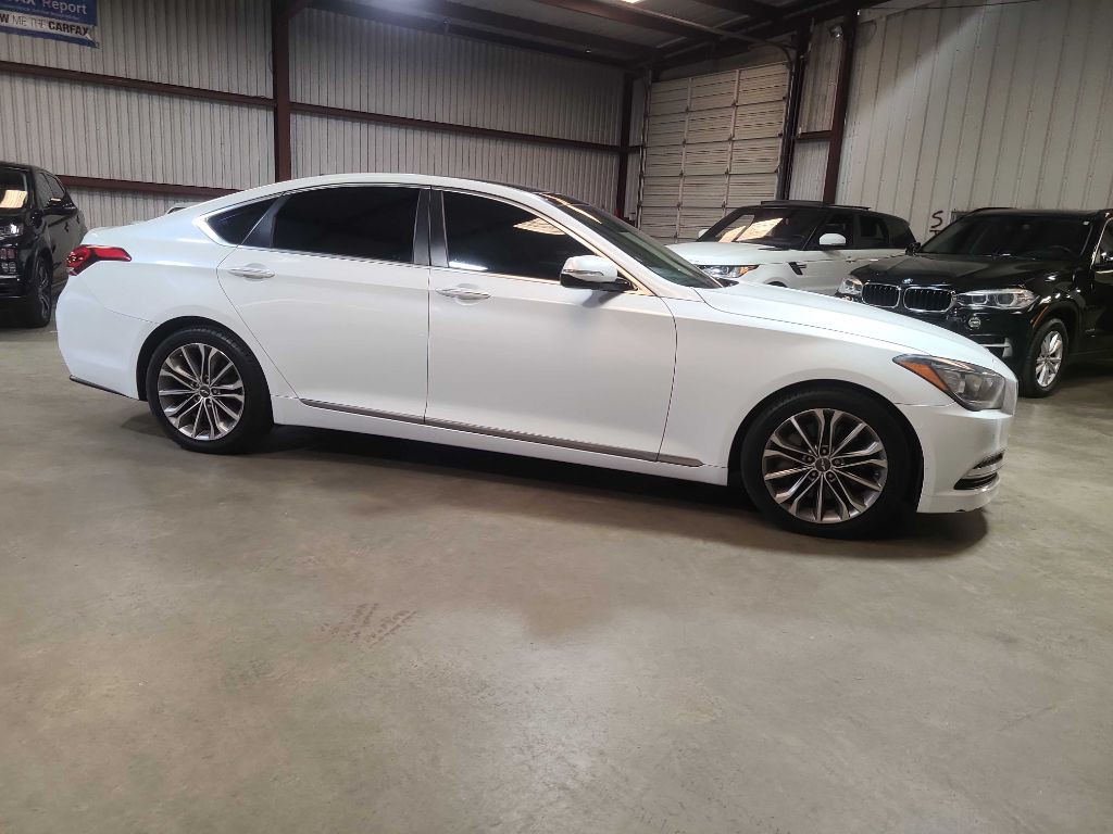 2015 Hyundai Genesis Image 5