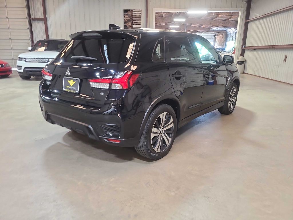 2021 Mitsubishi Outlander Image 7