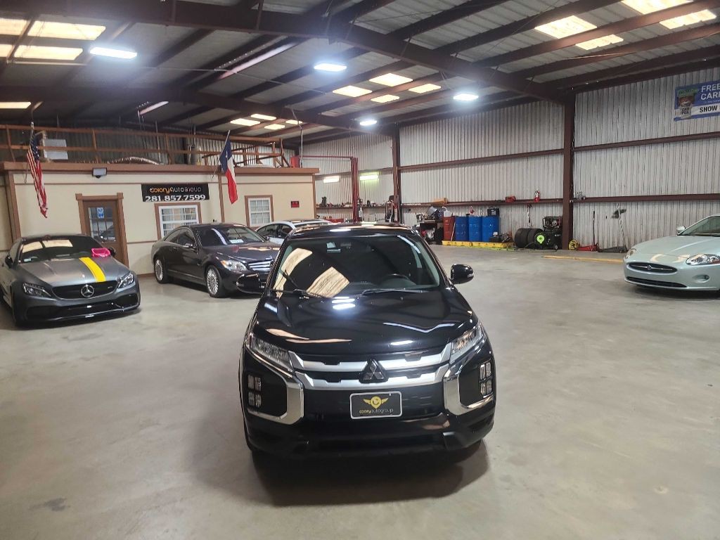 2021 Mitsubishi Outlander Image 16