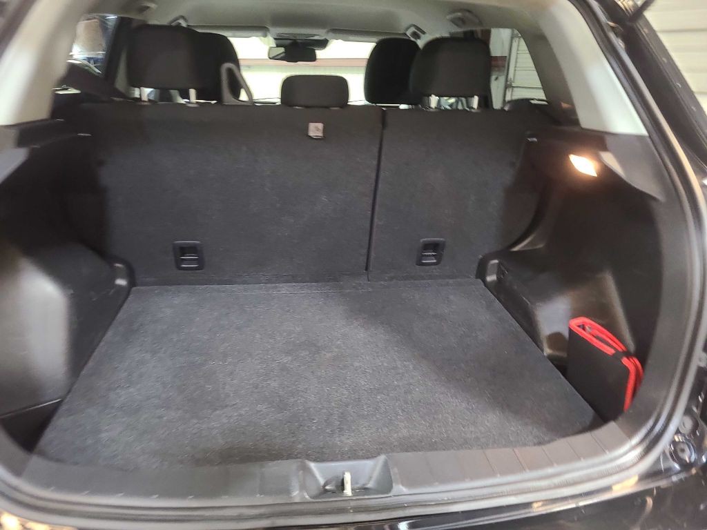 2021 Mitsubishi Outlander Image 24