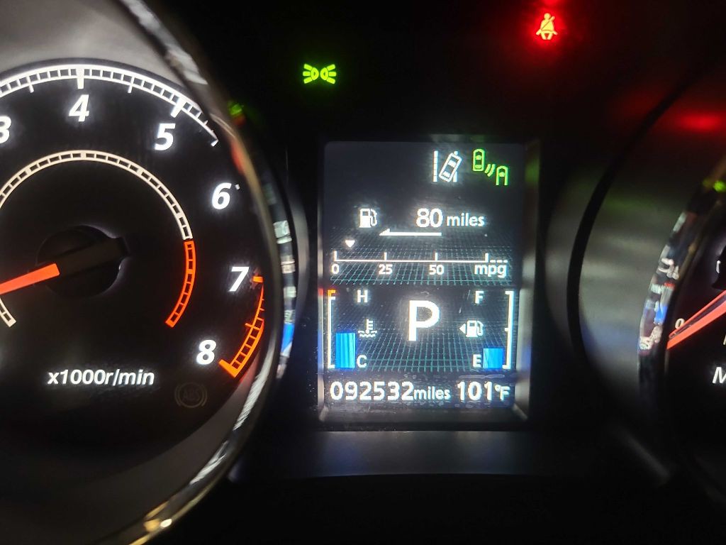 2021 Mitsubishi Outlander Image 33