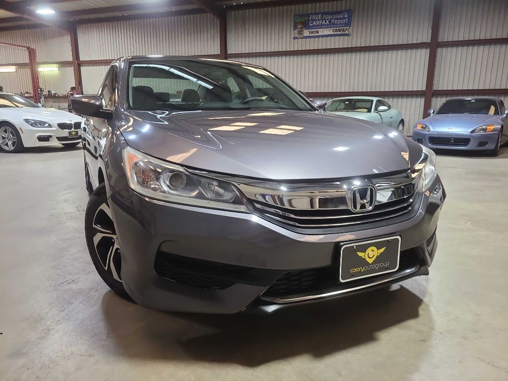 2017 Honda Accord Image 2