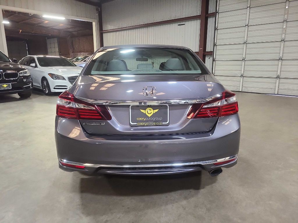 2017 Honda Accord Image 9