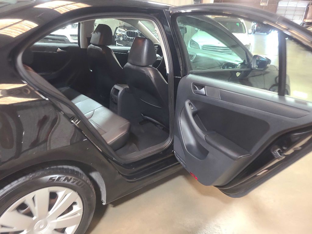 2014 Volkswagen Jetta Image 23
