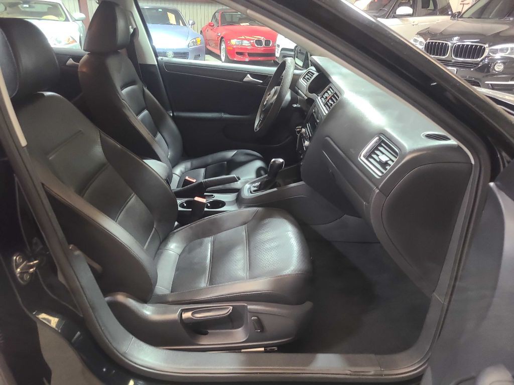 2014 Volkswagen Jetta Image 26
