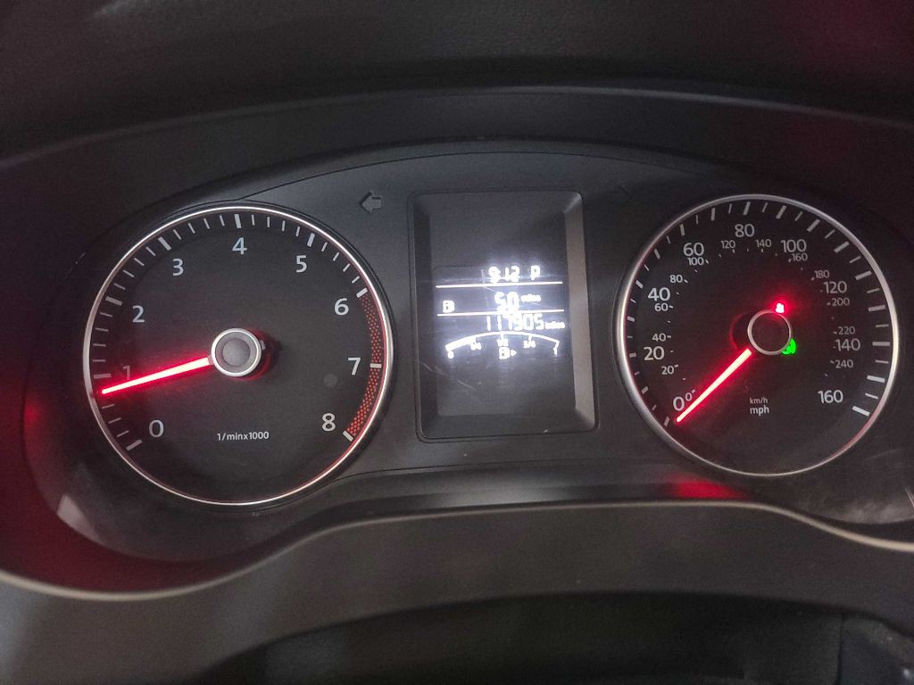 2014 Volkswagen Jetta Image 28