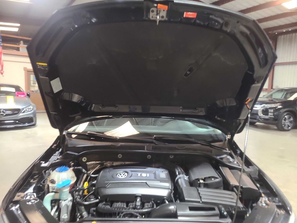 2014 Volkswagen Jetta Image 34