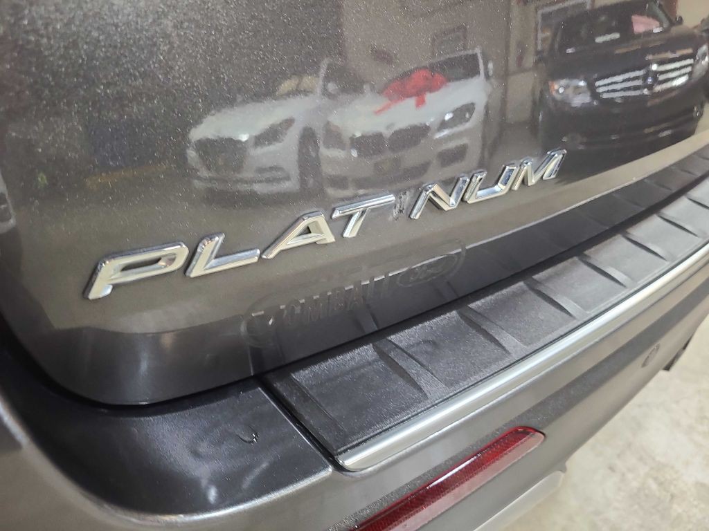 2020 Ford Explorer Image 21
