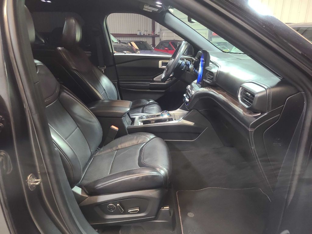 2020 Ford Explorer Image 36