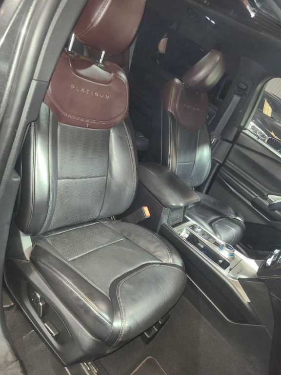 2020 Ford Explorer Image 39