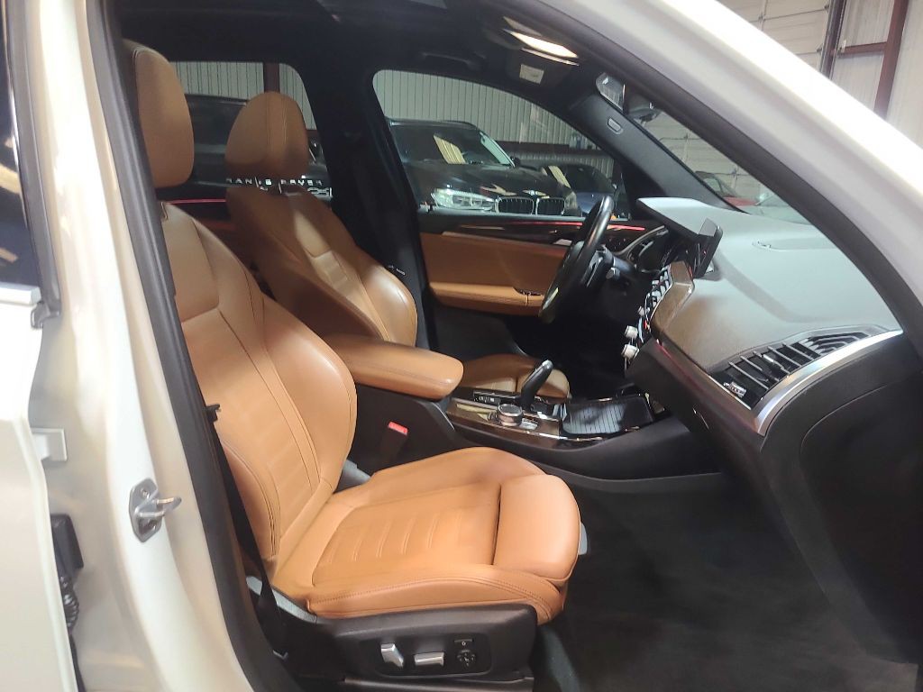 2019 BMW X3 Image 32