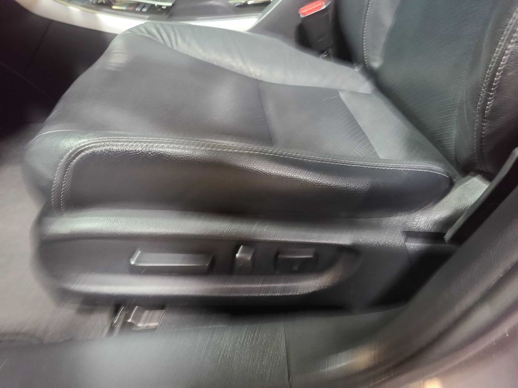 2015 Honda Accord Image 30