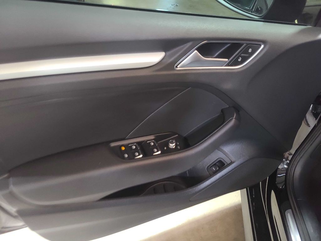 2016 Audi A3 Image 31