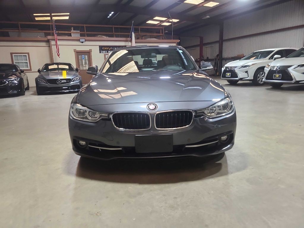 2016 BMW 3 Series Image 14