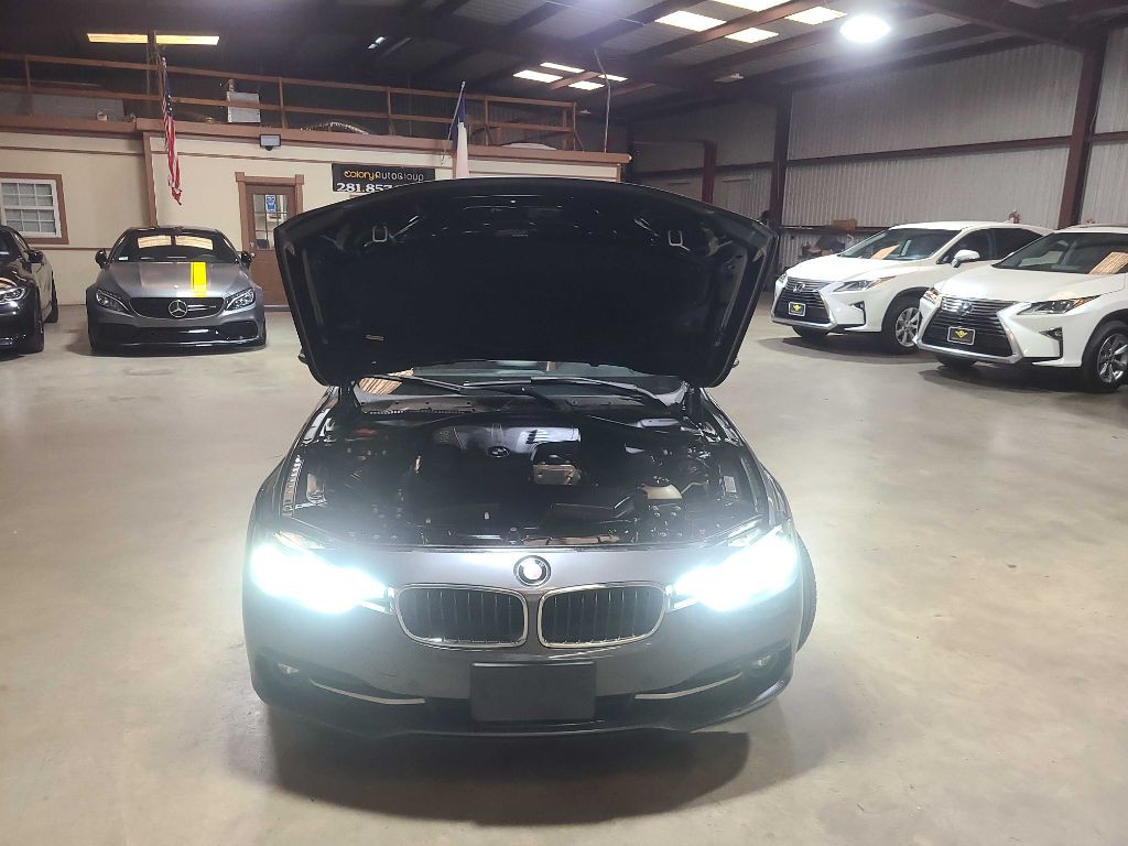 2016 BMW 3 Series Image 49