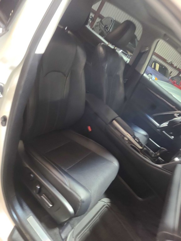 2019 Lexus RX Image 31