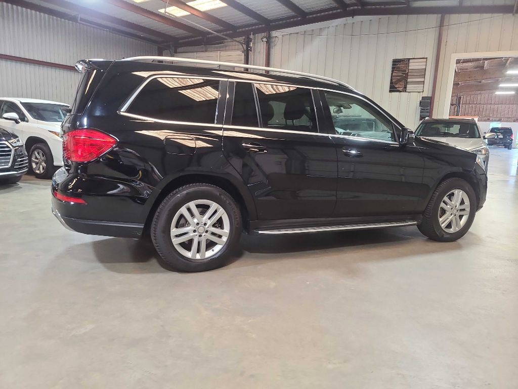 2015 Mercedes-Benz GL-Class Image 6