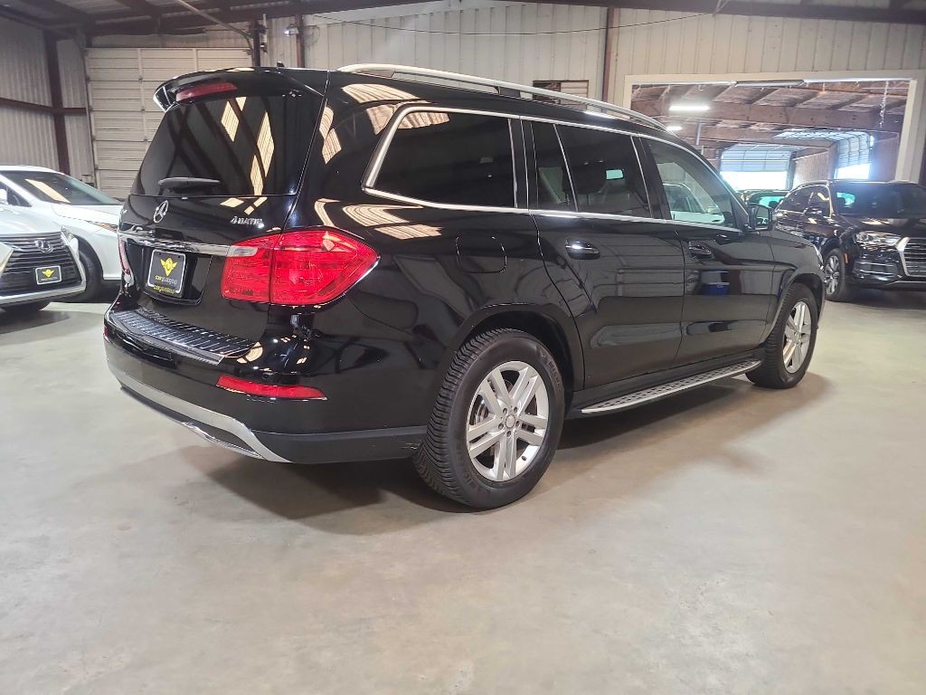 2015 Mercedes-Benz GL-Class Image 8
