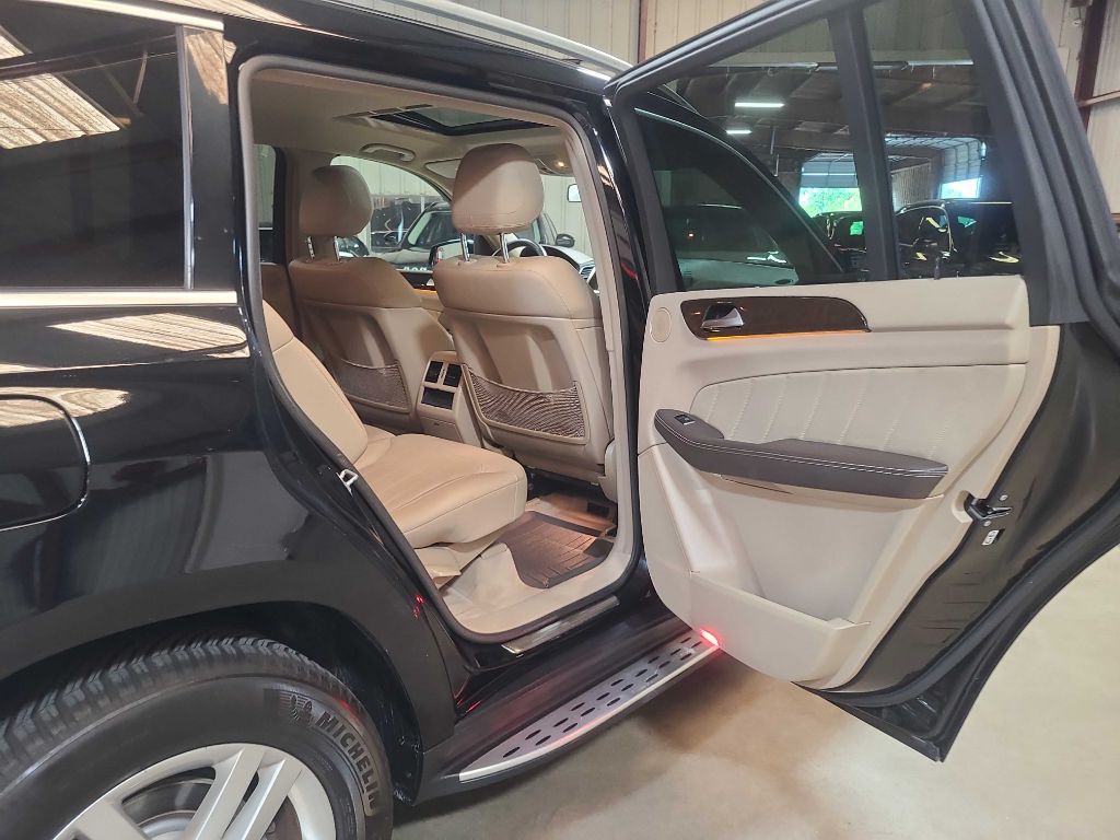 2015 Mercedes-Benz GL-Class Image 29