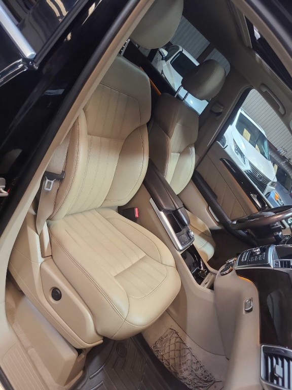2015 Mercedes-Benz GL-Class Image 35