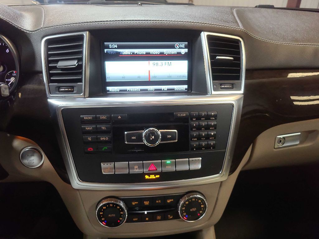 2015 Mercedes-Benz GL-Class Image 45