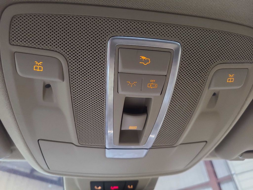 2015 Mercedes-Benz GL-Class Image 49