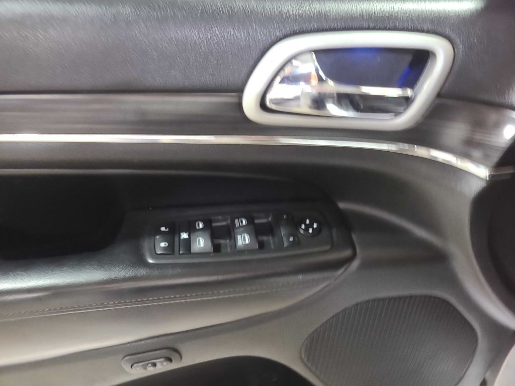 2020 Jeep Grand Cherokee Image 35