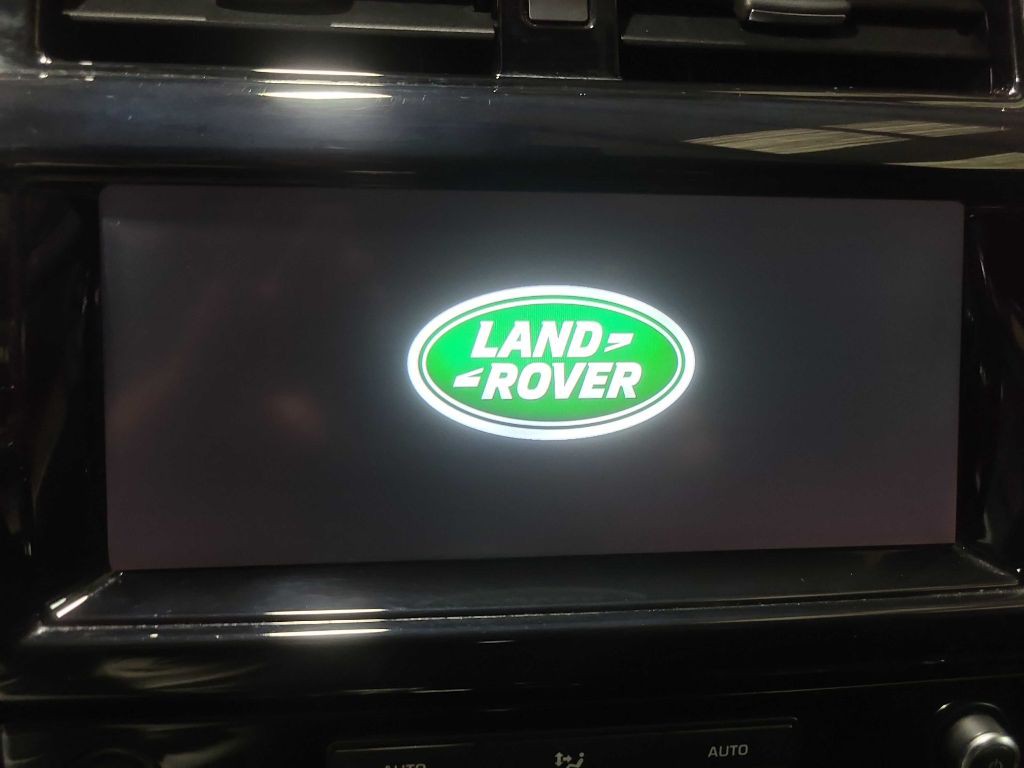 2017 Land Rover Discovery Image 38