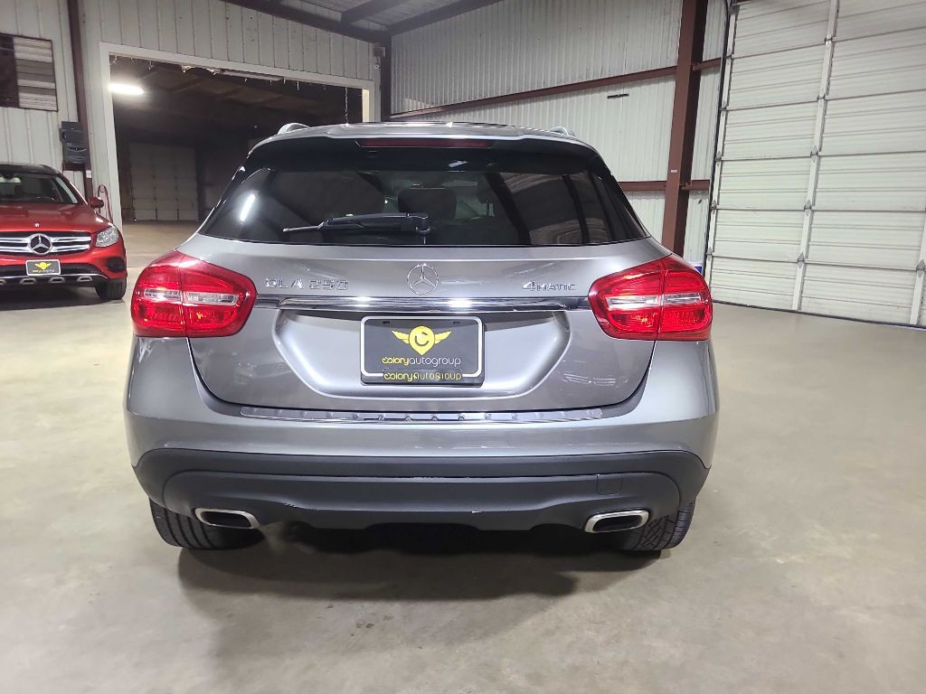 2015 Mercedes-Benz GLA-Class Image 9