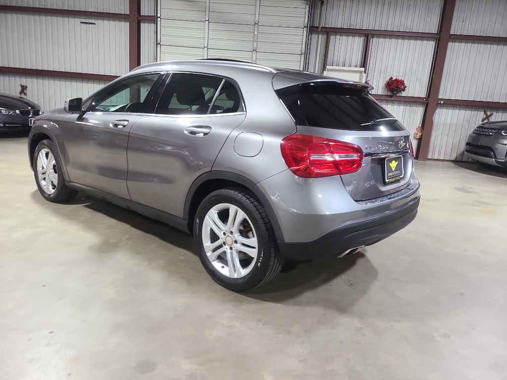 2015 Mercedes-Benz GLA-Class Image 11
