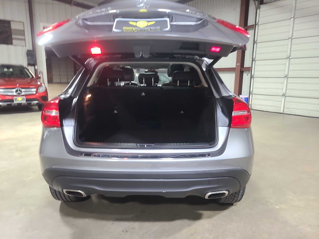 2015 Mercedes-Benz GLA-Class Image 26