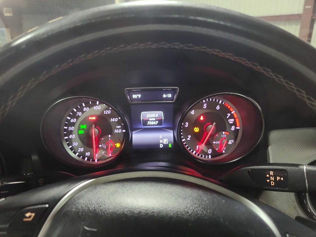 2015 Mercedes-Benz GLA-Class Image 40