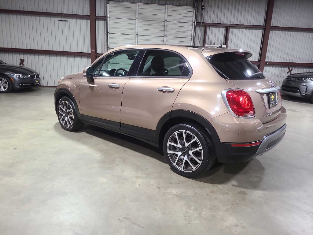 2017 FIAT 500 Image 10