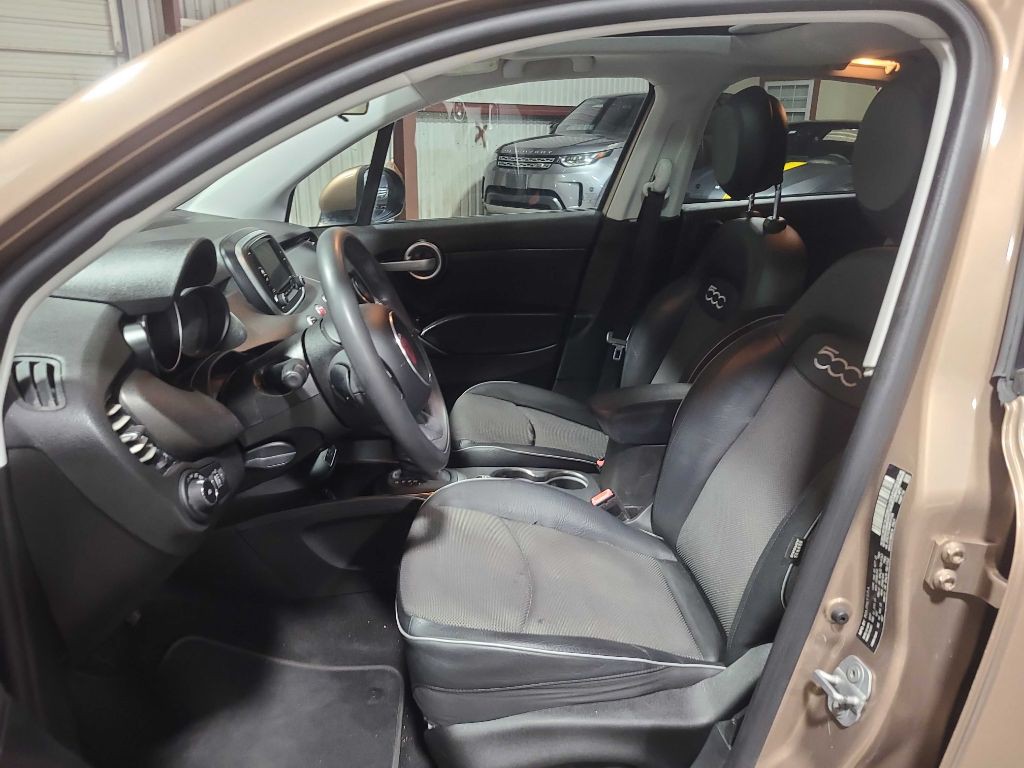 2017 FIAT 500 Image 19
