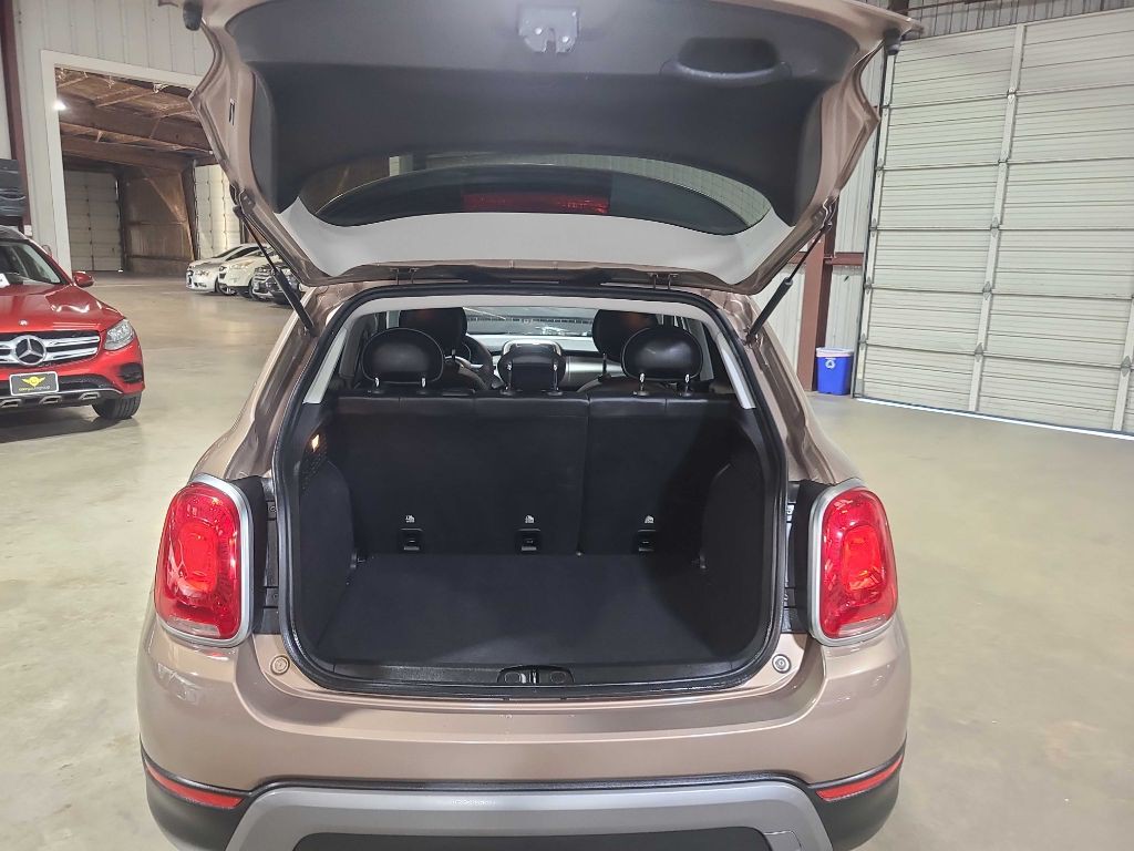 2017 FIAT 500 Image 24