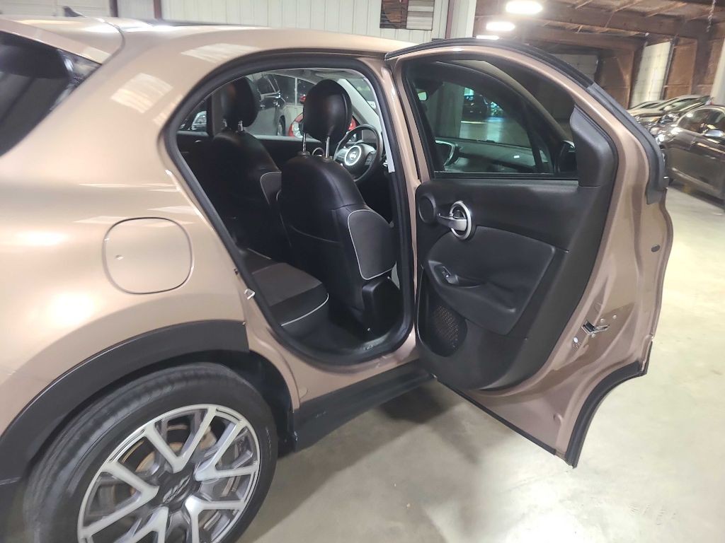 2017 FIAT 500 Image 26