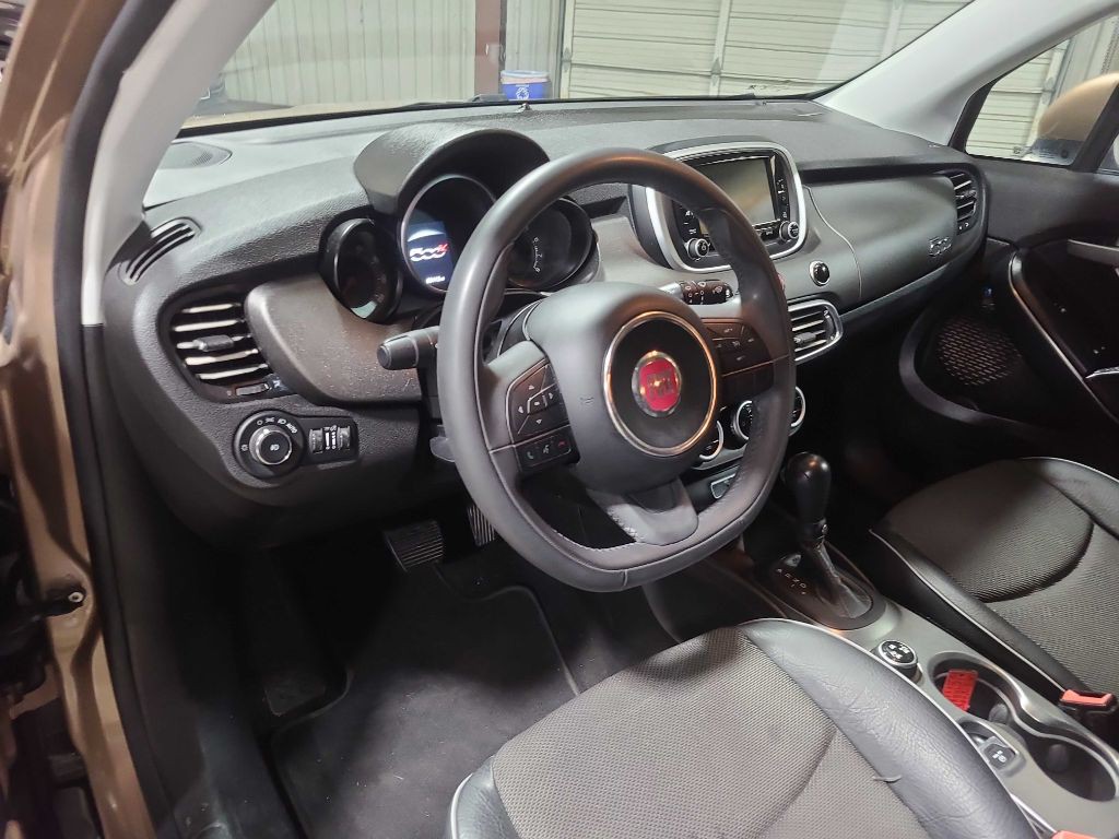 2017 FIAT 500 Image 33