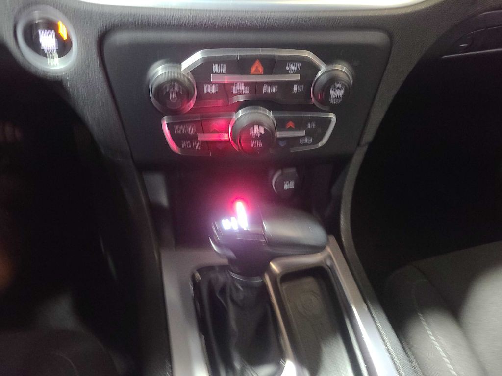 2020 Dodge Charger Image 39