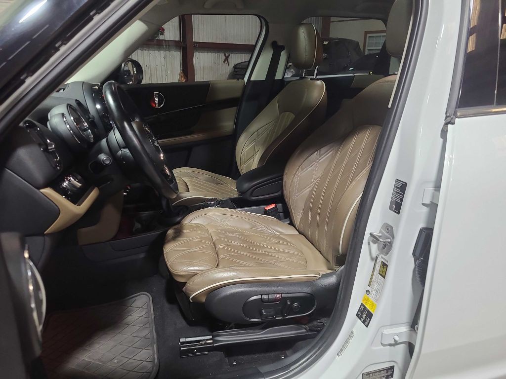 2018 MINI Cooper Image 26