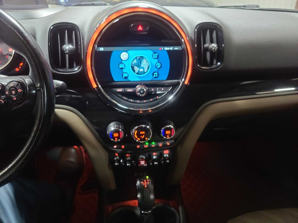 2018 MINI Cooper Image 44