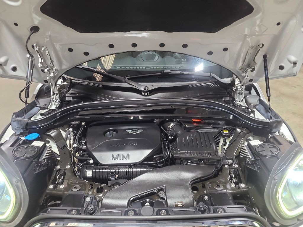 2018 MINI Cooper Image 55